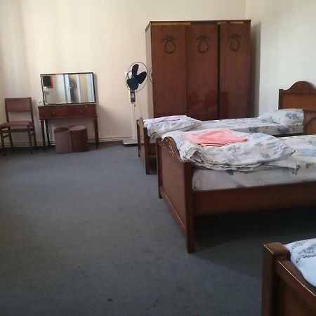 Noy Hostel เยเรวาน ภายนอก รูปภาพ