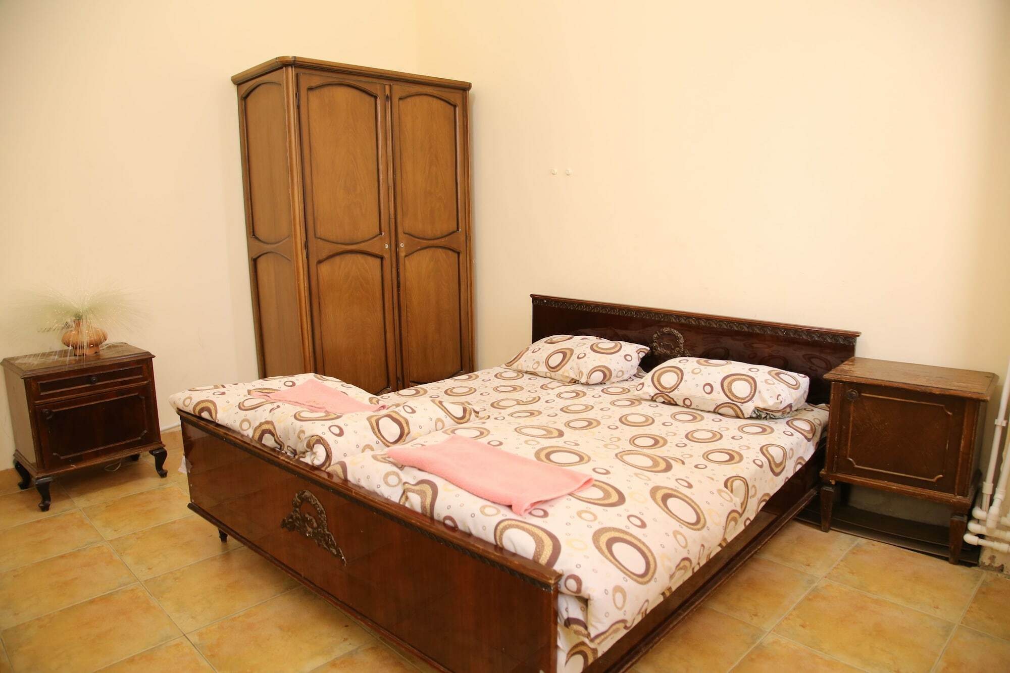 Noy Hostel เยเรวาน ภายนอก รูปภาพ